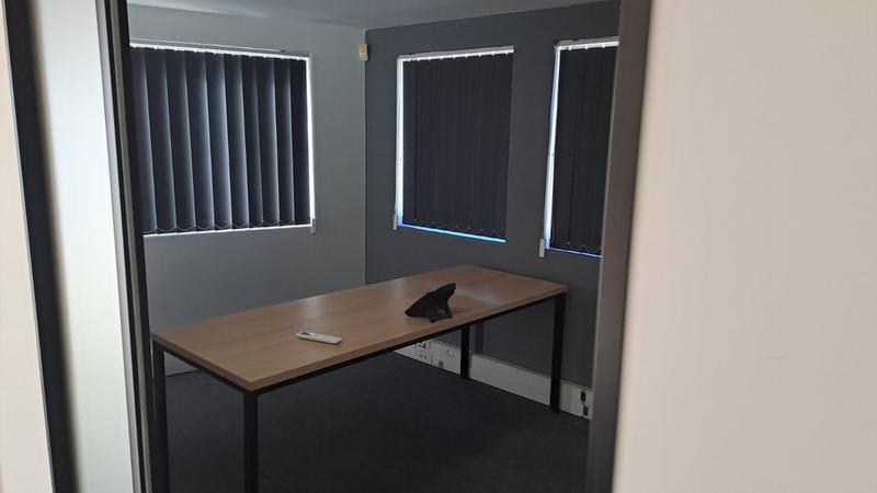 To Let commercial Property for Rent in Newton Park Eastern Cape